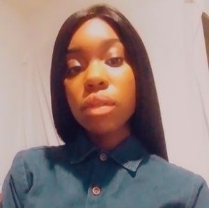 Meet your Posher, Felicia